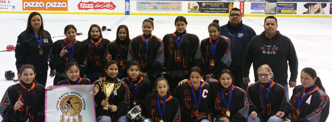 Chippewas of the Thames girls Atom Division winners. – Photo by Sheri Haselbah.